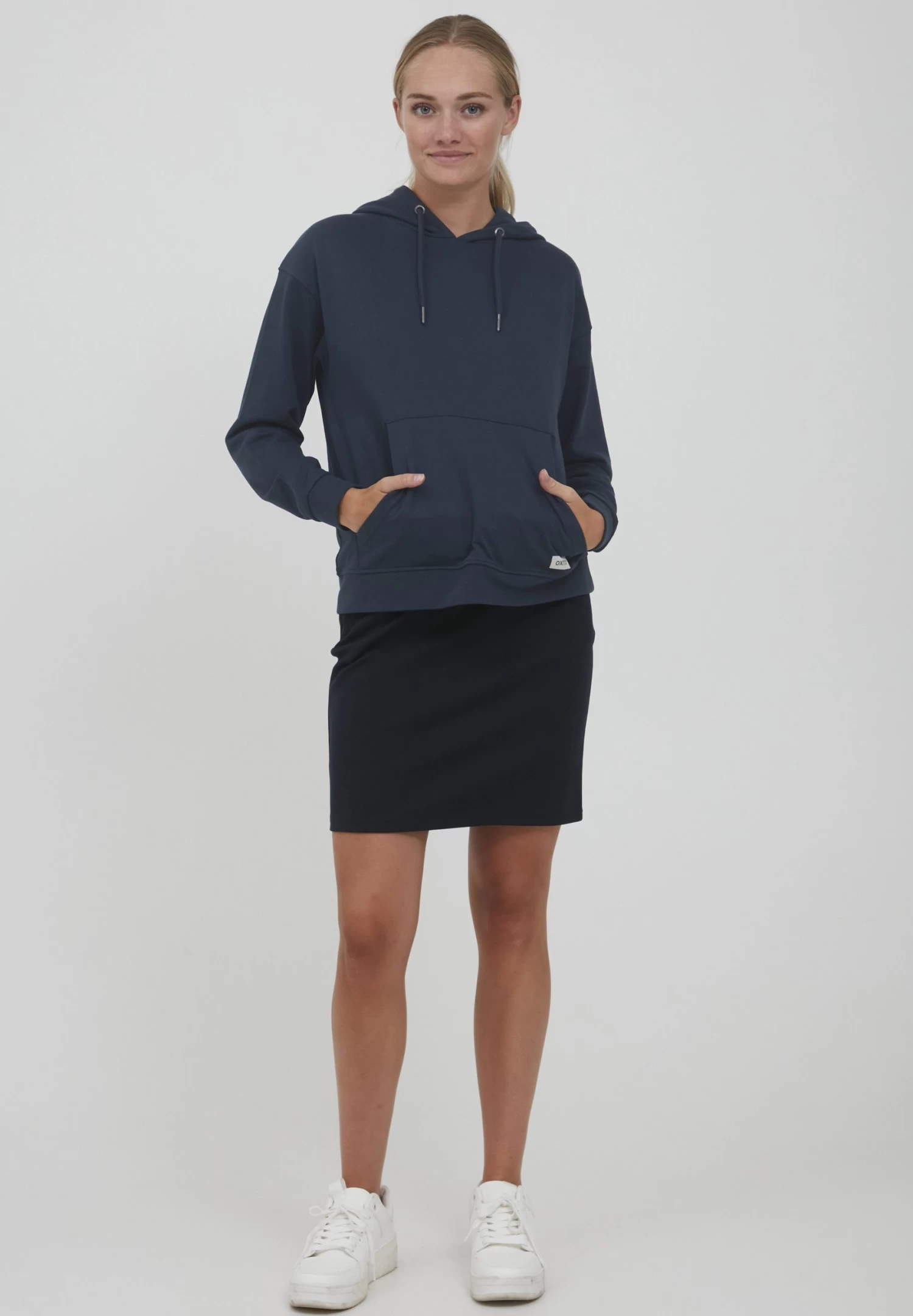 OXMO Oxgreta - Jersey Con Capucha - Total Eclipse 2 OXMO Oxgreta - Jersey Con Capucha - Total Eclipse - Imagen 2