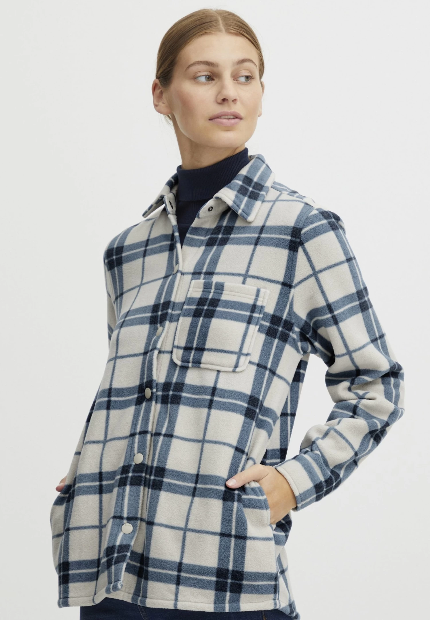 OXMO Oxchia - Forro Polar - Total Eclipse 1 OXMO Oxchia - Forro Polar - Total Eclipse