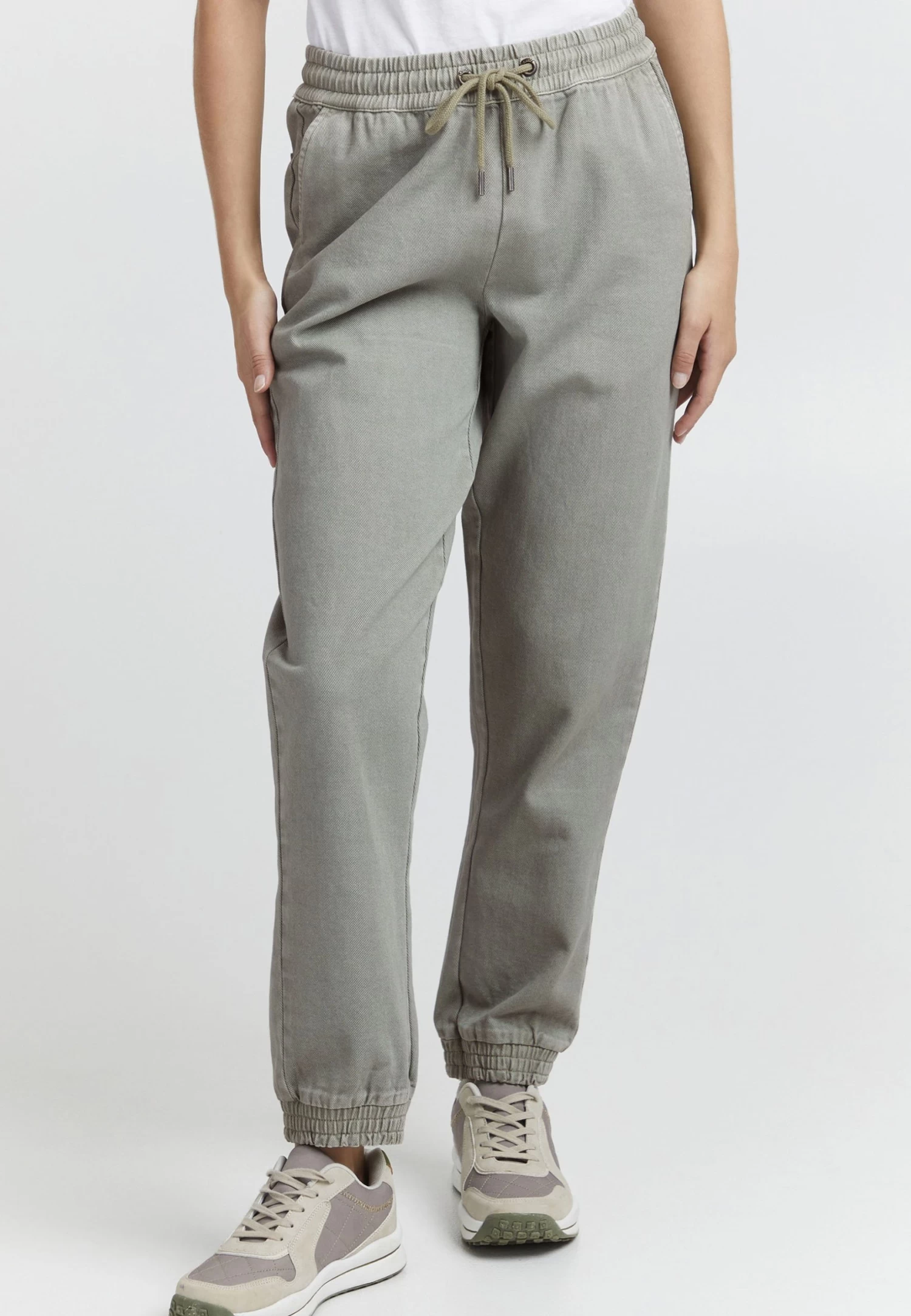 OXMO Oxtallualah - Pantalones Deportivos - Seagrass 1 OXMO Oxtallualah - Pantalones Deportivos - Seagrass