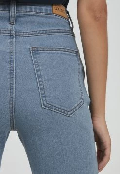 OXMO Oxanni - Vaqueros A Campana - Ligth Blue Denim -Oxmo Ventas d69d1063b10444669768d0ef9ae42d61