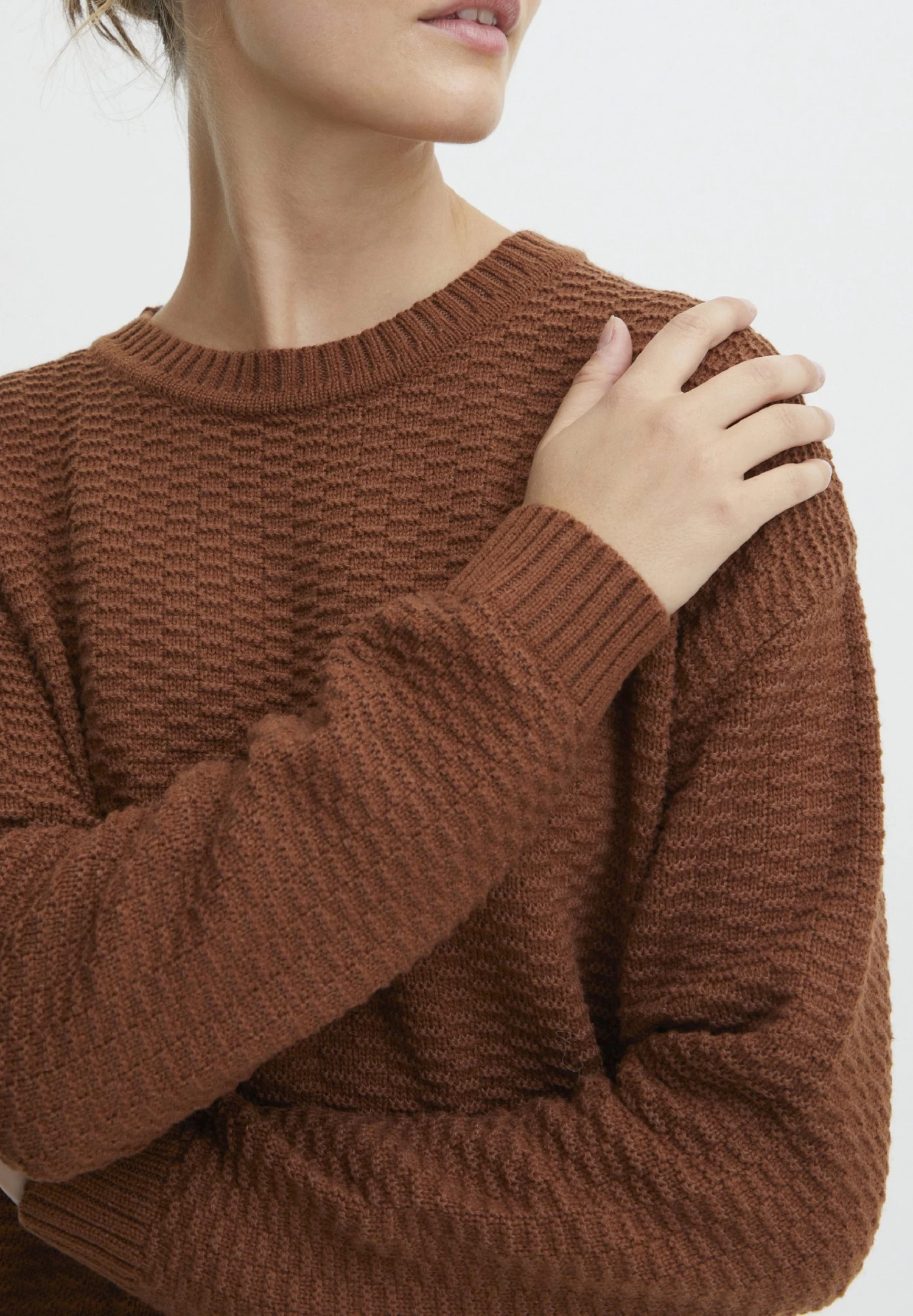 OXMO Oxmilika - Vestido De Punto - Brunette 4 OXMO Oxmilika - Vestido De Punto - Brunette - Imagen 4